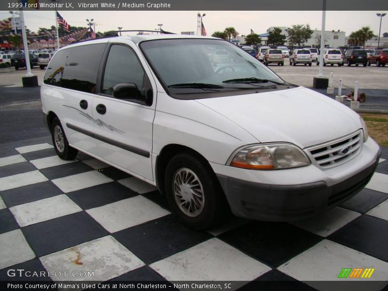 Vibrant White / Medium Graphite 1999 Ford Windstar LX