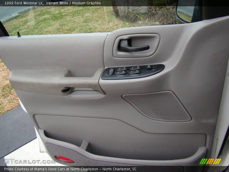 Vibrant White / Medium Graphite 1999 Ford Windstar LX