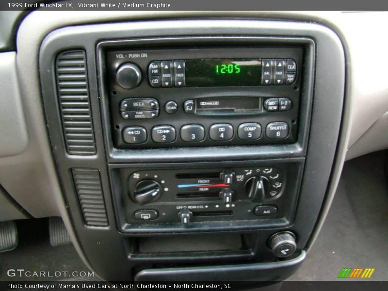 Vibrant White / Medium Graphite 1999 Ford Windstar LX