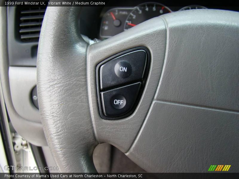 Vibrant White / Medium Graphite 1999 Ford Windstar LX