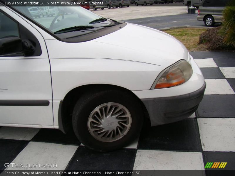 Vibrant White / Medium Graphite 1999 Ford Windstar LX