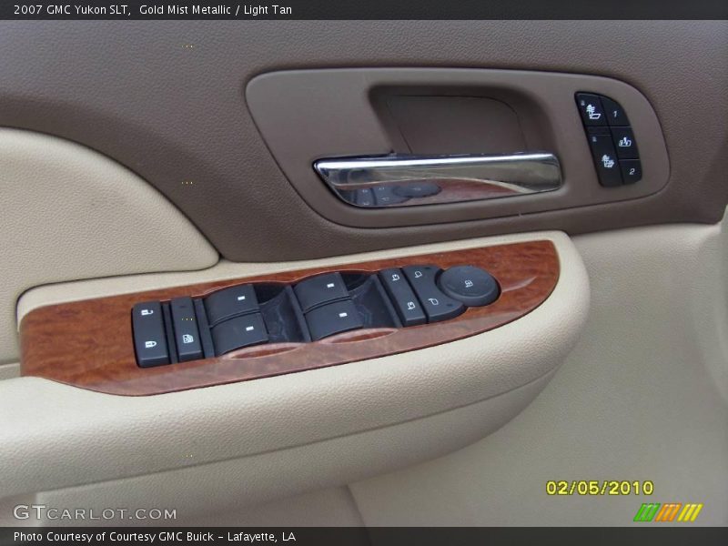 Gold Mist Metallic / Light Tan 2007 GMC Yukon SLT