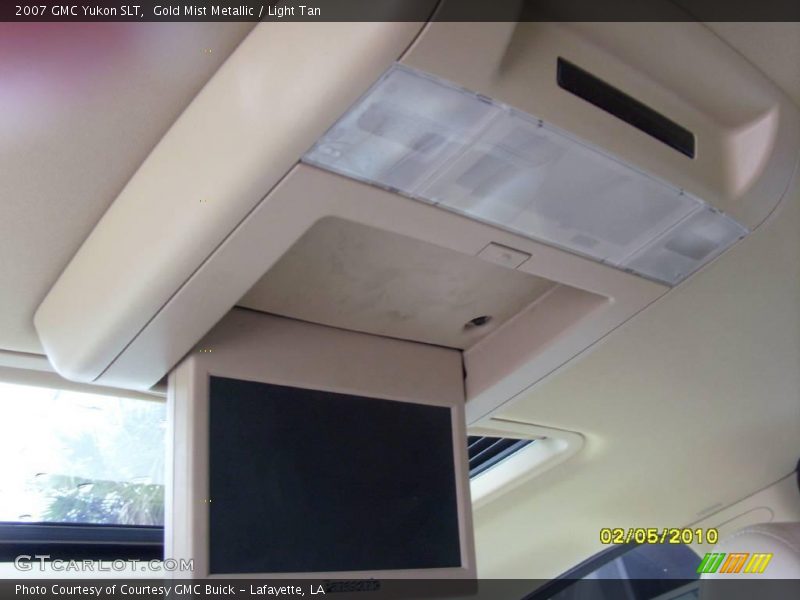 Gold Mist Metallic / Light Tan 2007 GMC Yukon SLT