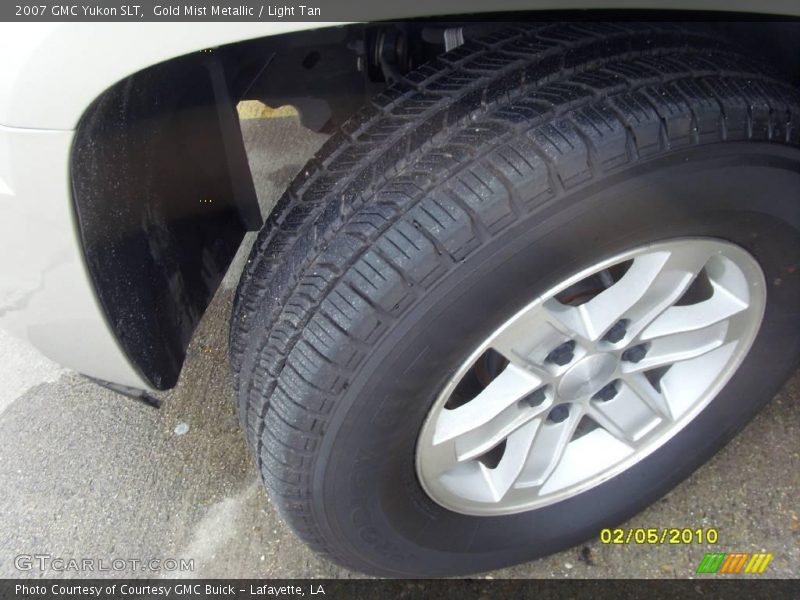 Gold Mist Metallic / Light Tan 2007 GMC Yukon SLT