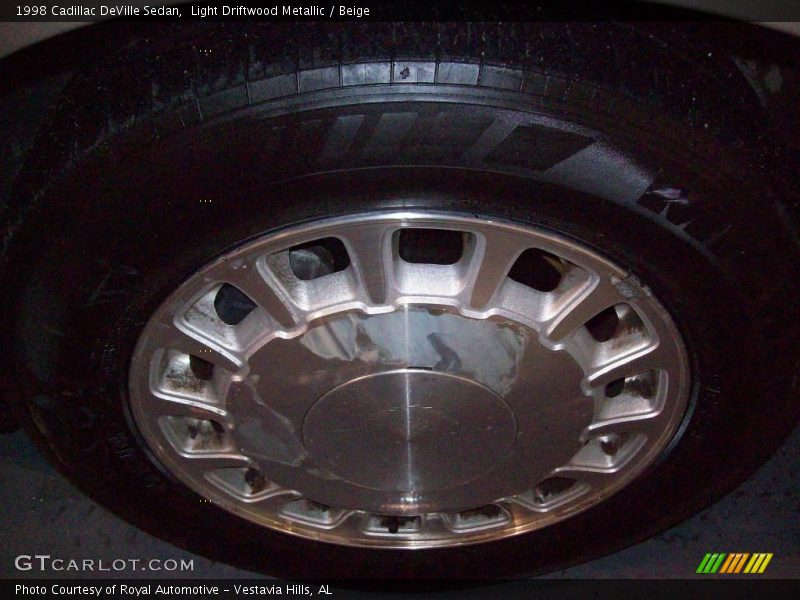 Light Driftwood Metallic / Beige 1998 Cadillac DeVille Sedan
