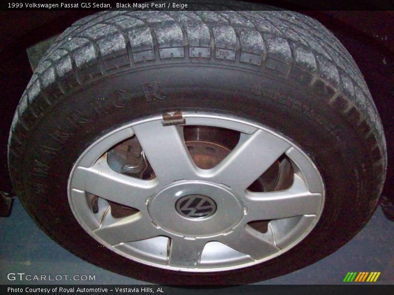 Black Magic Pearl / Beige 1999 Volkswagen Passat GLS Sedan