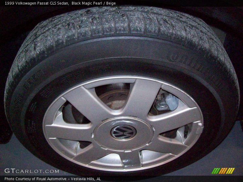 Black Magic Pearl / Beige 1999 Volkswagen Passat GLS Sedan