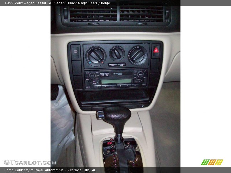 Black Magic Pearl / Beige 1999 Volkswagen Passat GLS Sedan