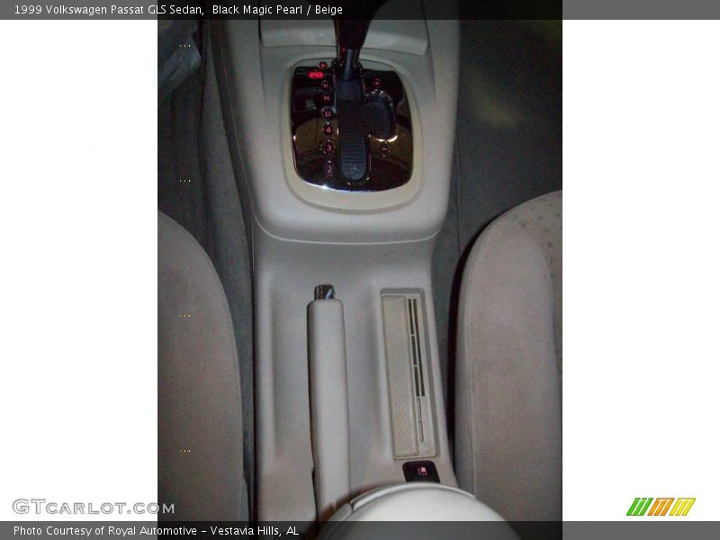 Black Magic Pearl / Beige 1999 Volkswagen Passat GLS Sedan