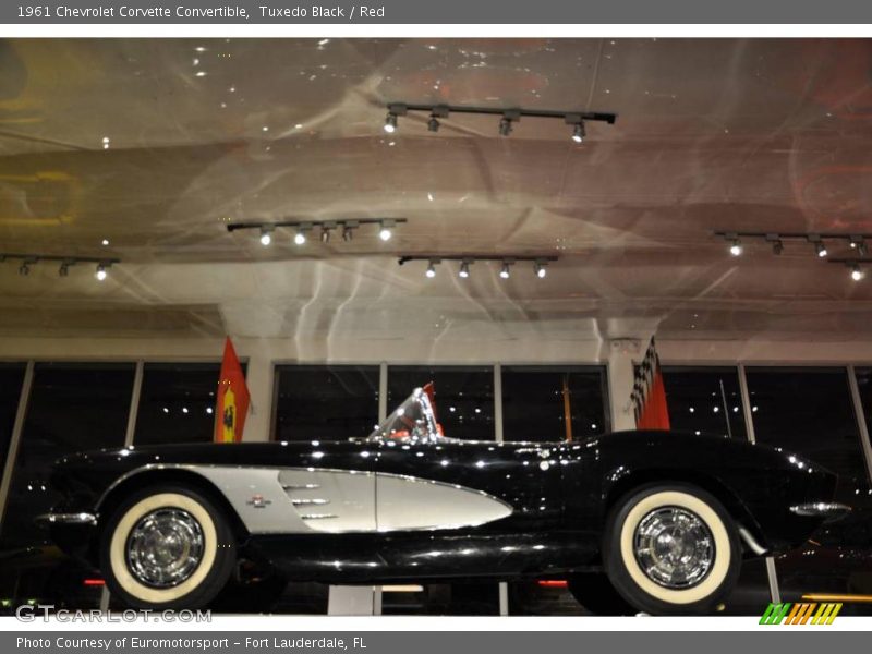 Tuxedo Black / Red 1961 Chevrolet Corvette Convertible