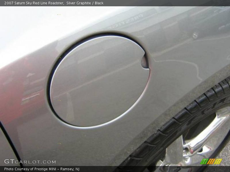 Silver Graphite / Black 2007 Saturn Sky Red Line Roadster