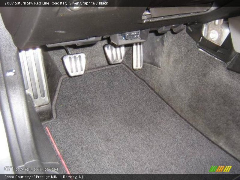 Silver Graphite / Black 2007 Saturn Sky Red Line Roadster