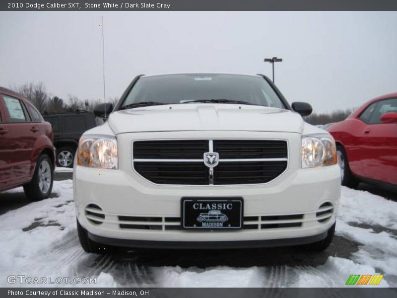 Stone White / Dark Slate Gray 2010 Dodge Caliber SXT