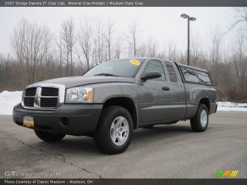 Mineral Gray Metallic / Medium Slate Gray 2007 Dodge Dakota ST Club Cab