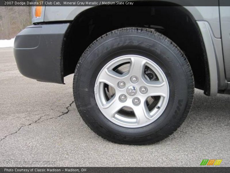 Mineral Gray Metallic / Medium Slate Gray 2007 Dodge Dakota ST Club Cab