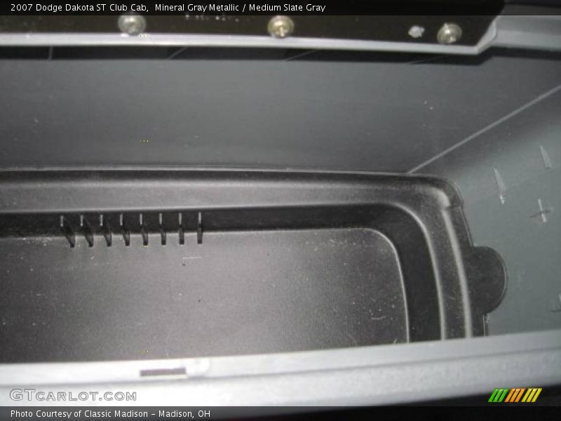 Mineral Gray Metallic / Medium Slate Gray 2007 Dodge Dakota ST Club Cab