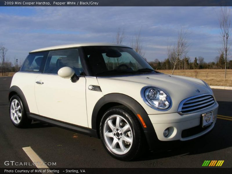 Pepper White / Black/Grey 2009 Mini Cooper Hardtop
