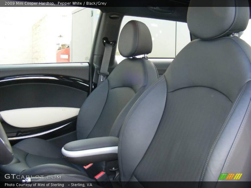 Pepper White / Black/Grey 2009 Mini Cooper Hardtop