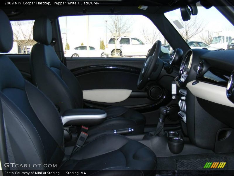 Pepper White / Black/Grey 2009 Mini Cooper Hardtop