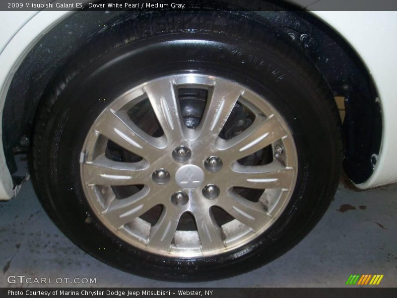 Dover White Pearl / Medium Gray 2009 Mitsubishi Galant ES