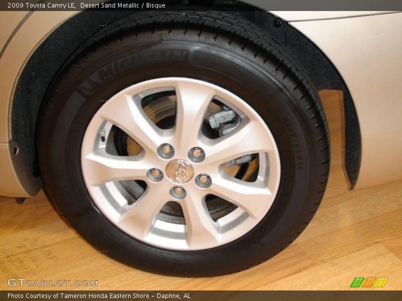 Desert Sand Metallic / Bisque 2009 Toyota Camry LE