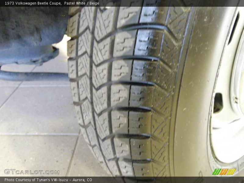 Pastel White / Beige 1973 Volkswagen Beetle Coupe