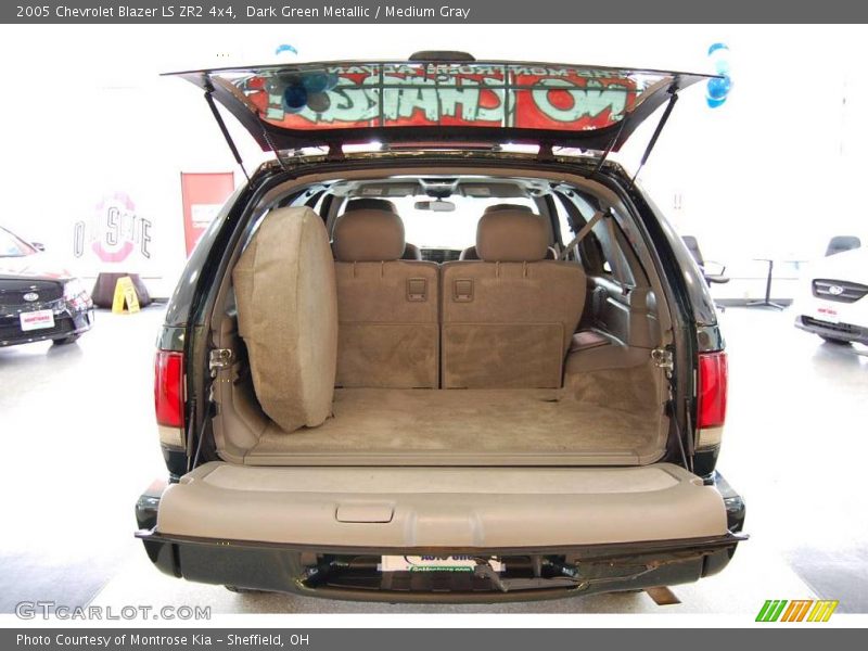 Dark Green Metallic / Medium Gray 2005 Chevrolet Blazer LS ZR2 4x4