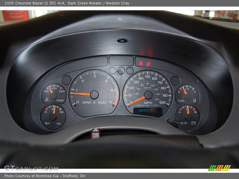 Dark Green Metallic / Medium Gray 2005 Chevrolet Blazer LS ZR2 4x4