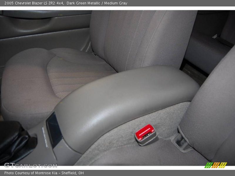 Dark Green Metallic / Medium Gray 2005 Chevrolet Blazer LS ZR2 4x4