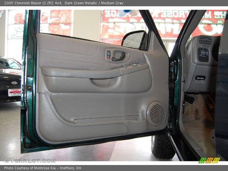 Dark Green Metallic / Medium Gray 2005 Chevrolet Blazer LS ZR2 4x4