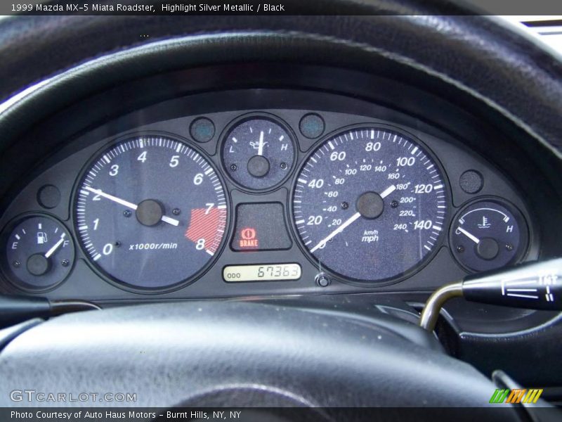 Highlight Silver Metallic / Black 1999 Mazda MX-5 Miata Roadster