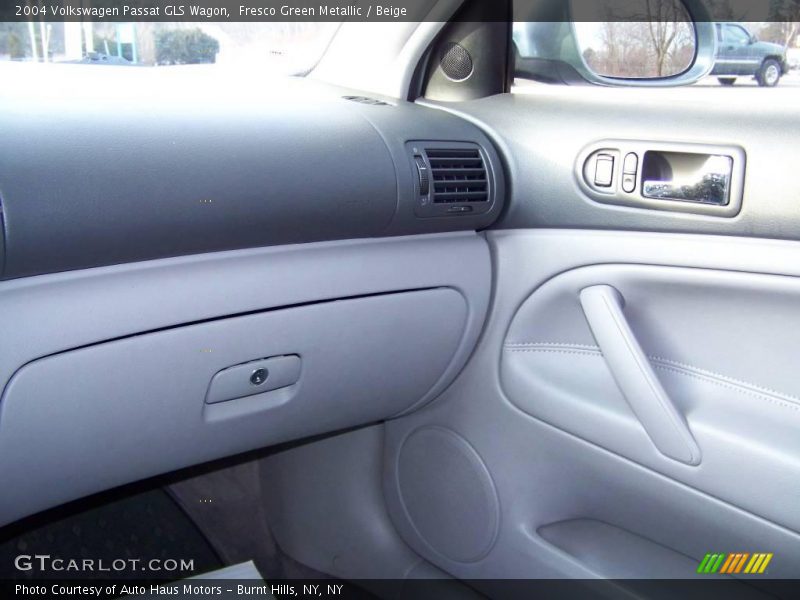 Fresco Green Metallic / Beige 2004 Volkswagen Passat GLS Wagon