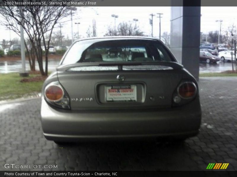 Sterling Mist Metallic / Frost 2002 Nissan Maxima SE