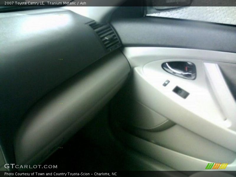 Titanium Metallic / Ash 2007 Toyota Camry LE