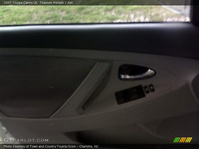 Titanium Metallic / Ash 2007 Toyota Camry LE