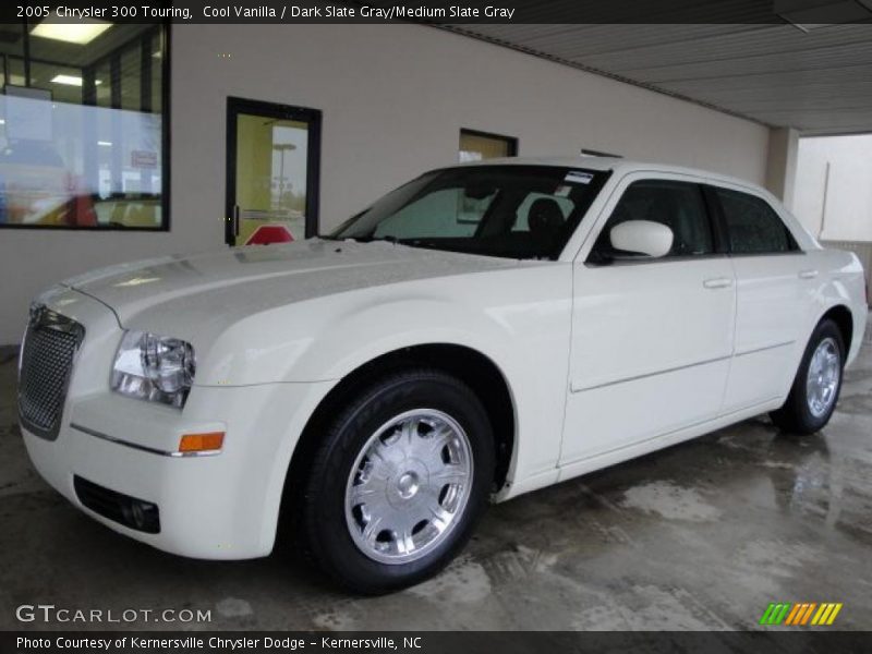 Cool Vanilla / Dark Slate Gray/Medium Slate Gray 2005 Chrysler 300 Touring