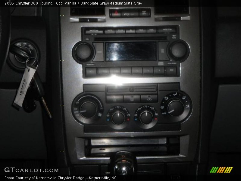 Cool Vanilla / Dark Slate Gray/Medium Slate Gray 2005 Chrysler 300 Touring