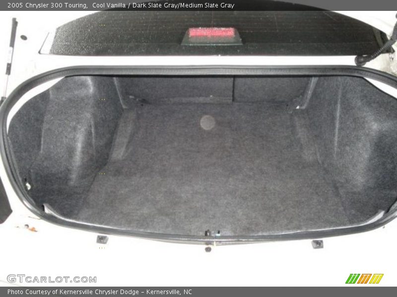 Cool Vanilla / Dark Slate Gray/Medium Slate Gray 2005 Chrysler 300 Touring