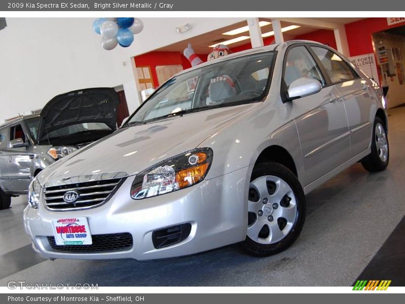 Bright Silver Metallic / Gray 2009 Kia Spectra EX Sedan