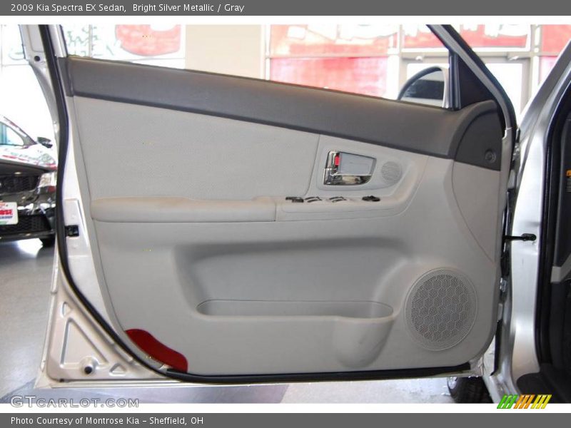 Bright Silver Metallic / Gray 2009 Kia Spectra EX Sedan