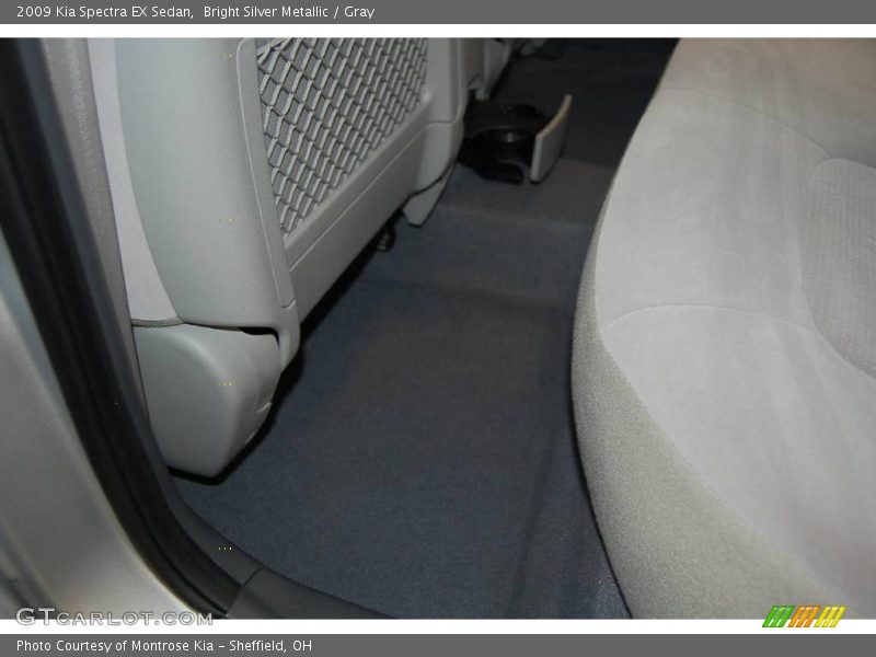 Bright Silver Metallic / Gray 2009 Kia Spectra EX Sedan