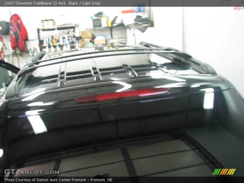 Black / Light Gray 2007 Chevrolet TrailBlazer LS 4x4