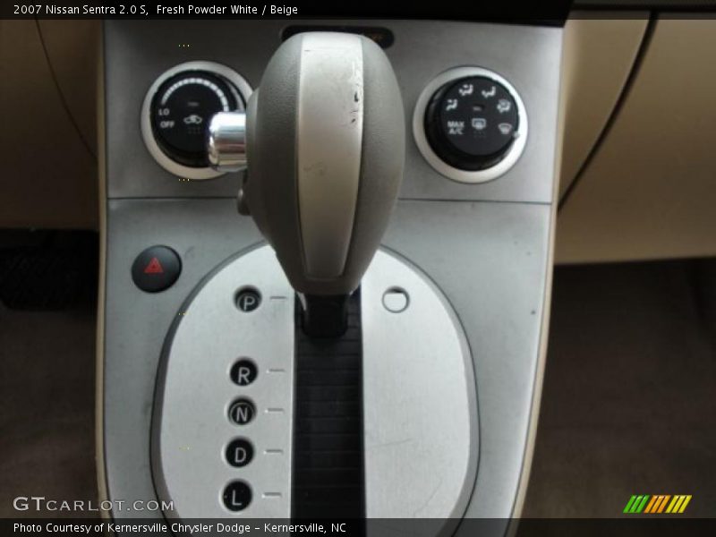 Fresh Powder White / Beige 2007 Nissan Sentra 2.0 S