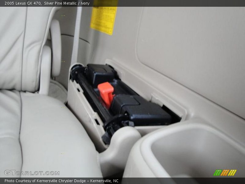 Silver Pine Metallic / Ivory 2005 Lexus GX 470