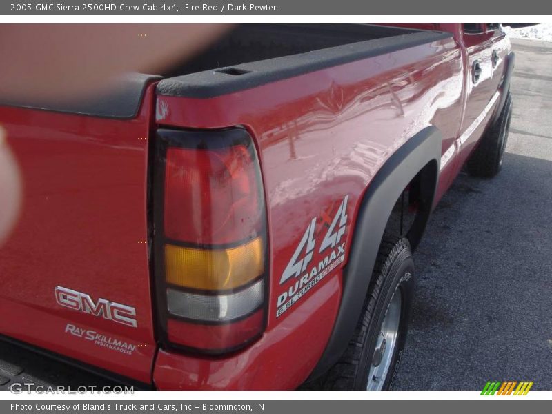 Fire Red / Dark Pewter 2005 GMC Sierra 2500HD Crew Cab 4x4