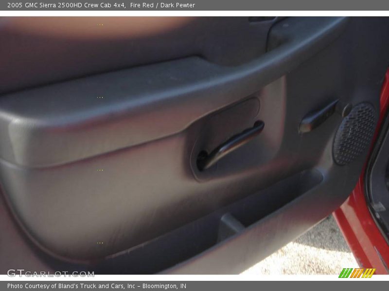 Fire Red / Dark Pewter 2005 GMC Sierra 2500HD Crew Cab 4x4