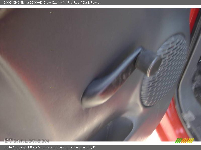 Fire Red / Dark Pewter 2005 GMC Sierra 2500HD Crew Cab 4x4