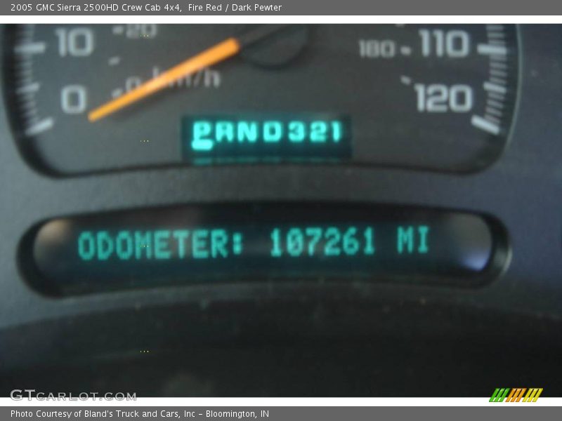 Fire Red / Dark Pewter 2005 GMC Sierra 2500HD Crew Cab 4x4