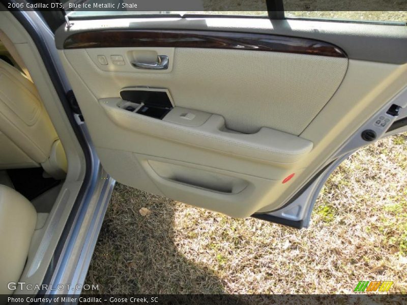 Blue Ice Metallic / Shale 2006 Cadillac DTS