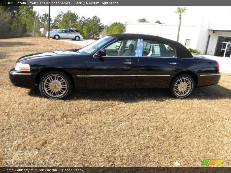 Black / Medium Light Stone 2006 Lincoln Town Car Designer Series